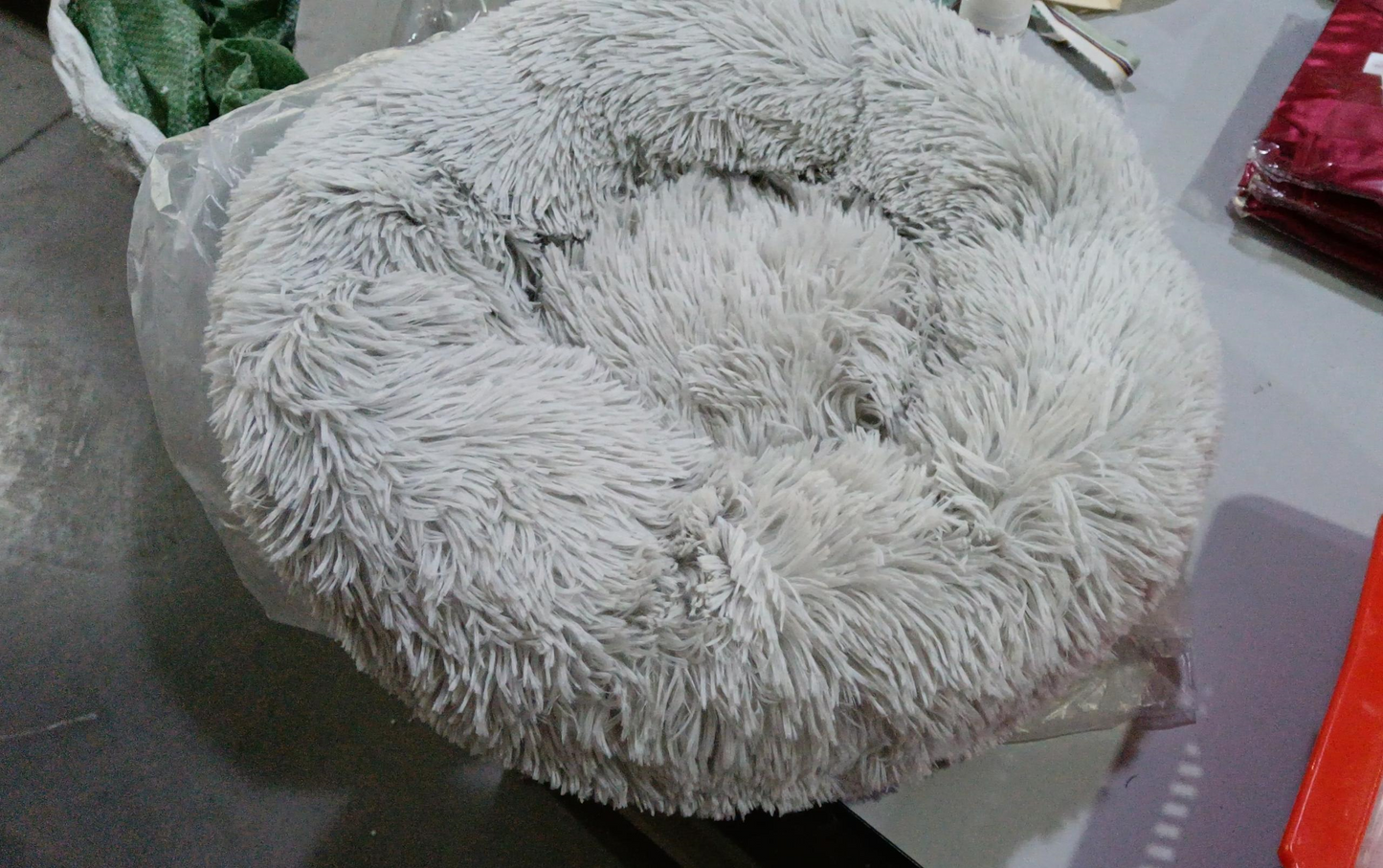 Cozy Round Plush Dog Bed for Small Dogs - Soft Cat Litter Kennel & Puppy Nest Mat